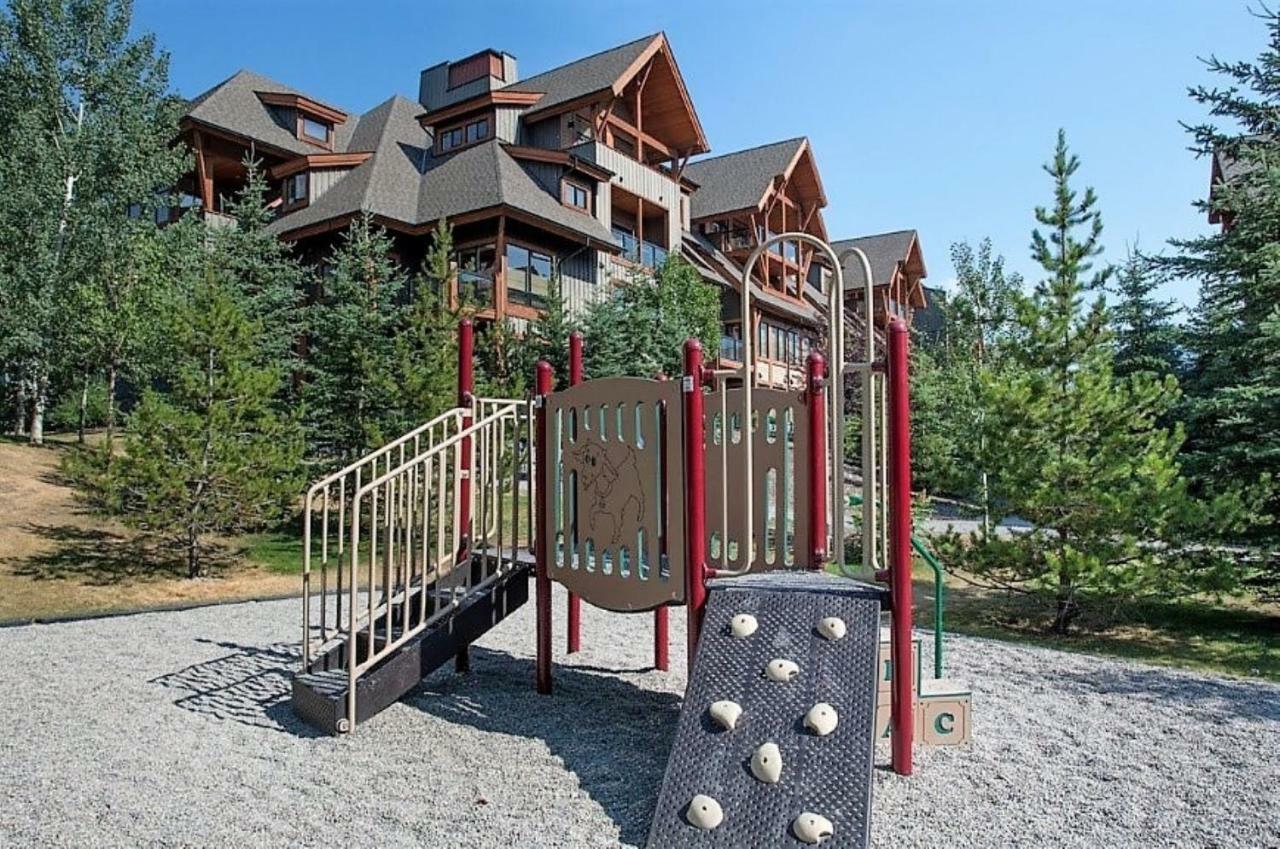 Renovated Condo, 2Br, 2Ba, Heated Pool, 3 Hot Tubs, Pets Welcome! Canmore Exterior foto